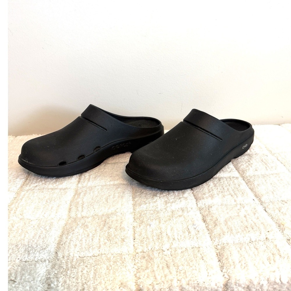 OOFOS Black Slip-On Loafers for Men